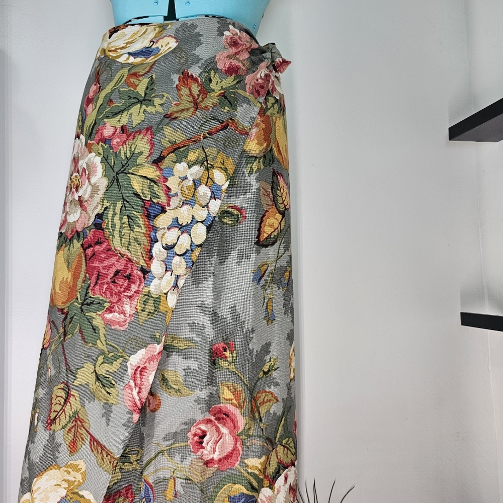 Gray Floral detail wrap skirt